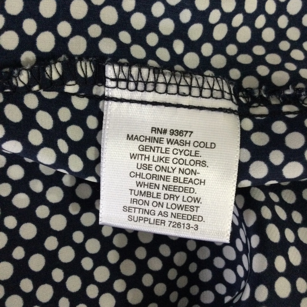 Liz Claiborne Black and White Blouse Button Down Shirt Medium - Picture 4 of 7